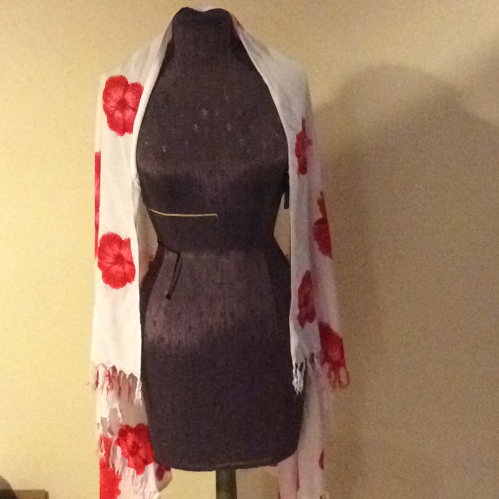 Wrap - Picture 2 of 3